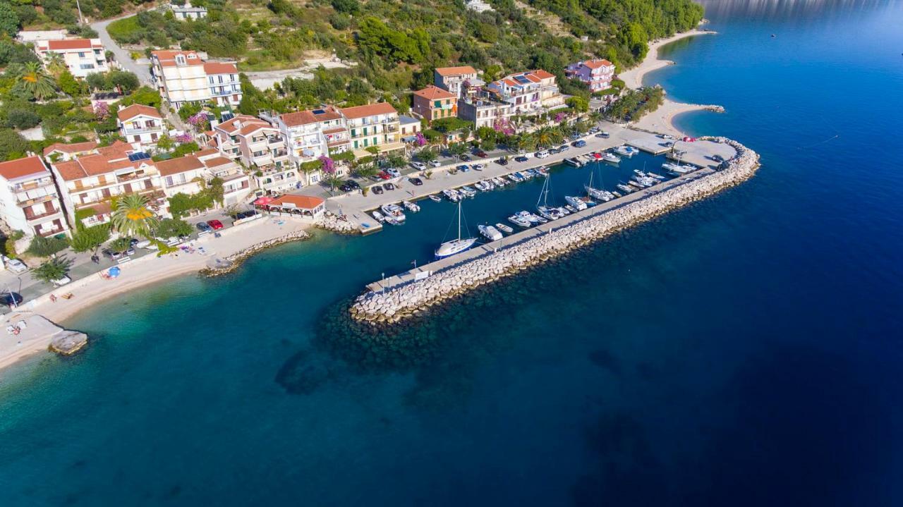 Apartments Lara Podgora Esterno foto